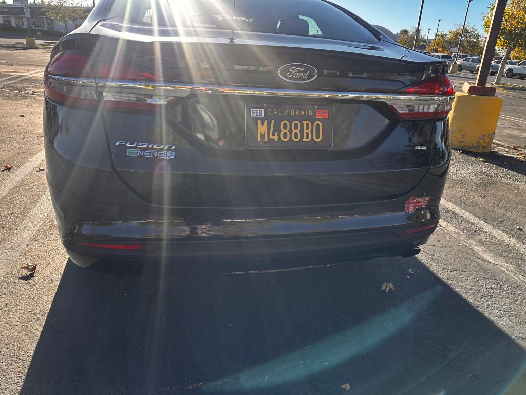 
								2018 Ford Fusion Energi full									