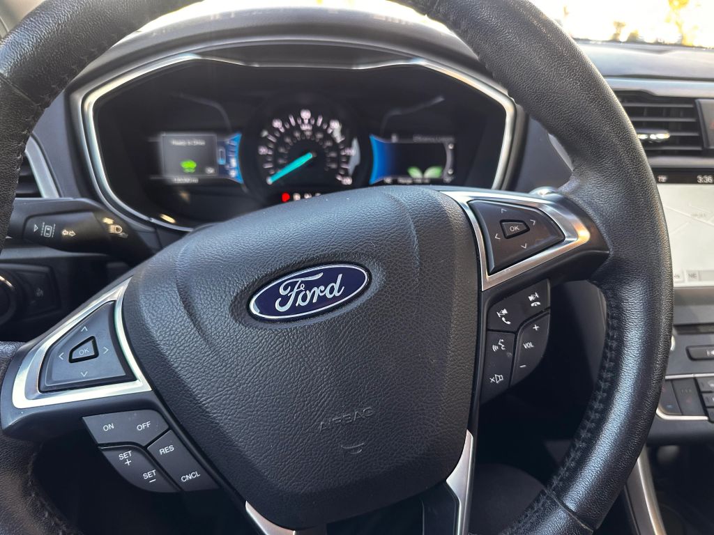 
								2018 Ford Fusion Energi full									