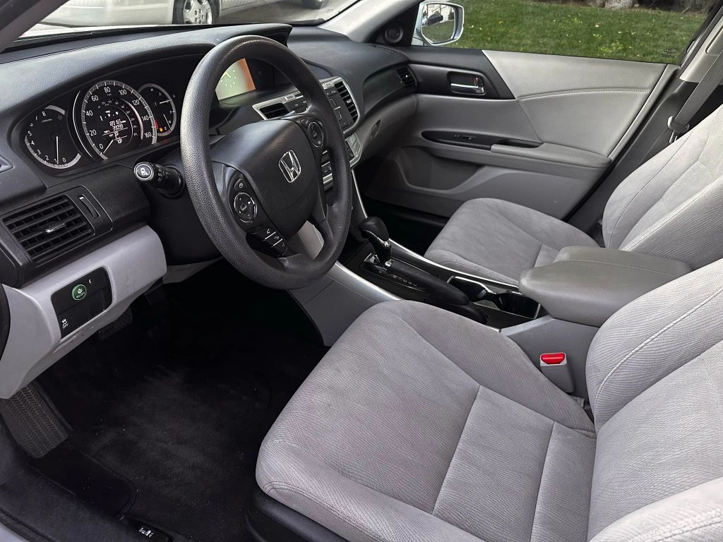 
								2014 Honda Accord full									