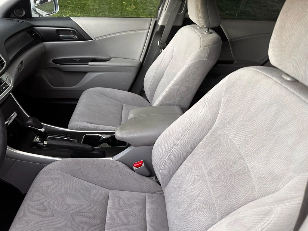 
								2014 Honda Accord full									