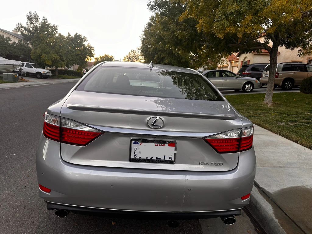 
								2015 Lexus ES full									